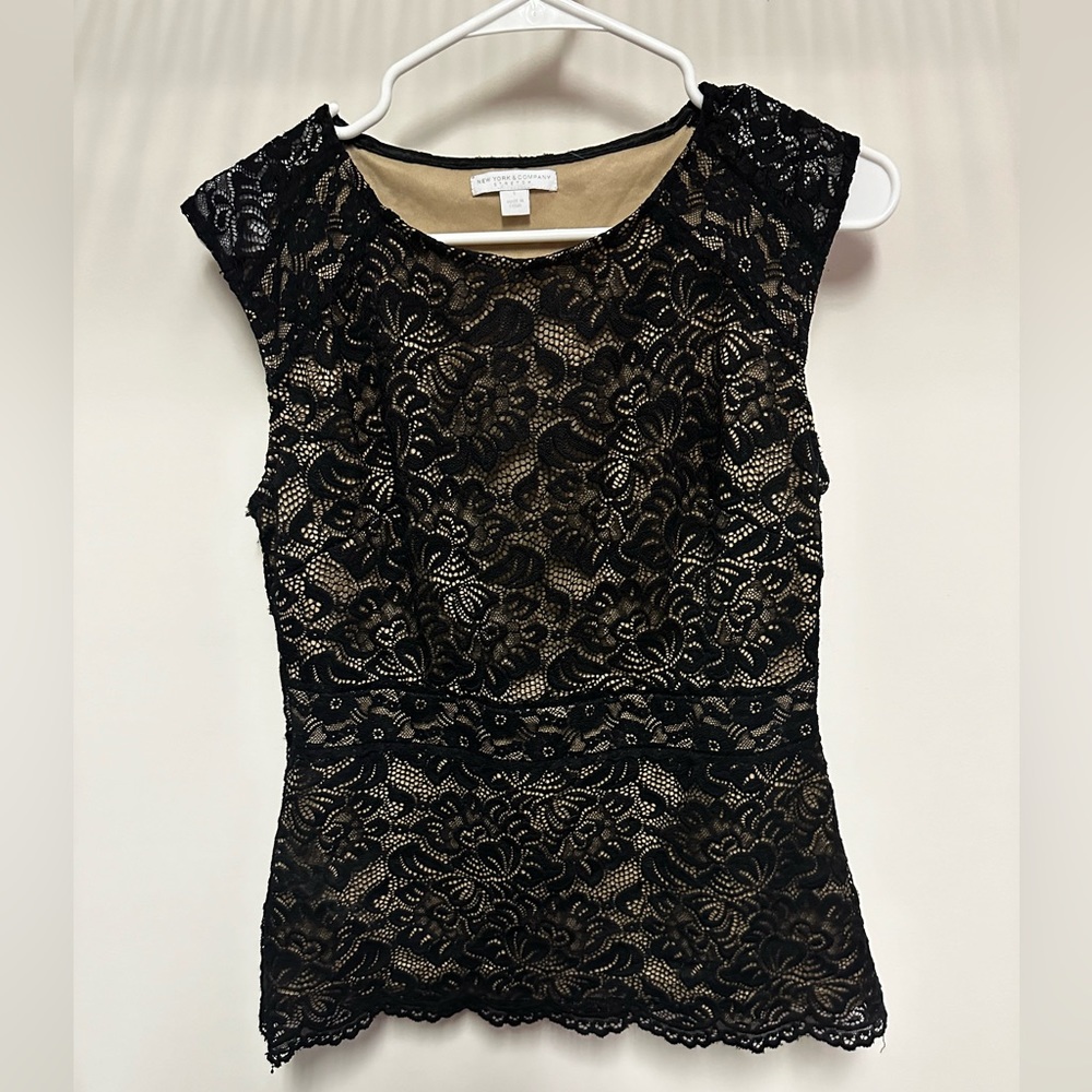 New York & Company lace black top